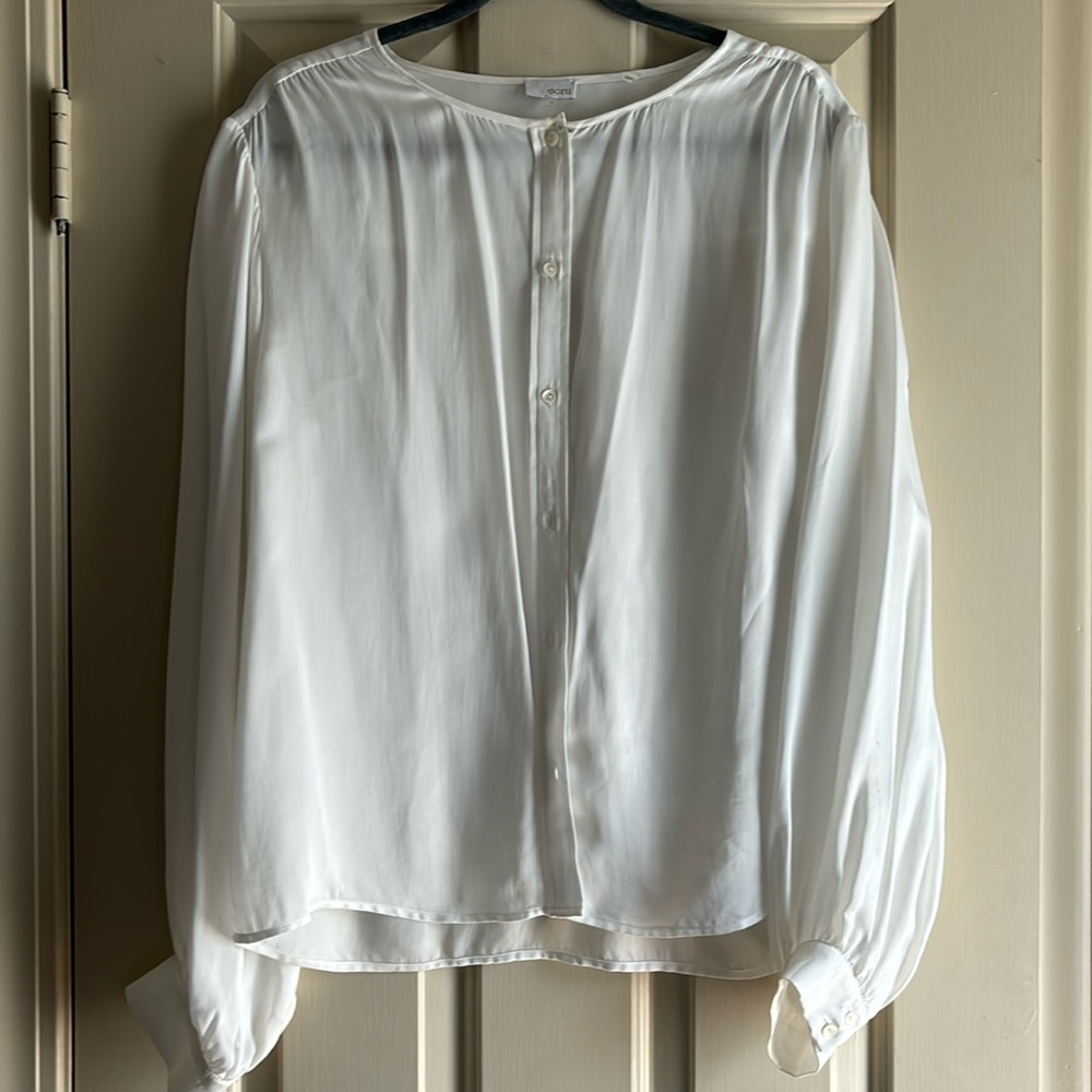 Ecru gorgeous blouse